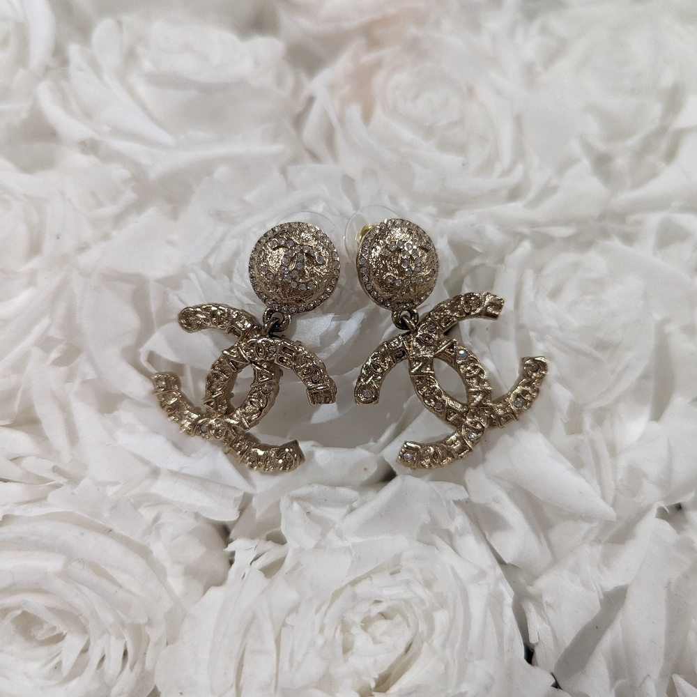 Chanel 21p gold earrings - Picture 3 of 6